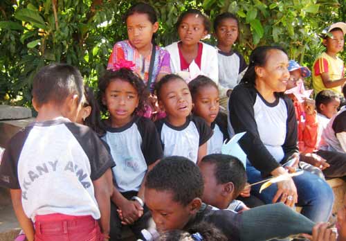 Journée Portes Ouvertes pour l'école Akany Aina d'Ambatolampy à Madagascar