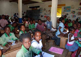 Une classe de l'école d'Ambodirafia à Madagascar