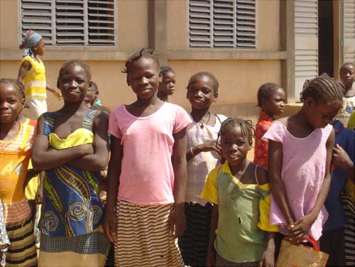 Elèves des écoles de la région de Guié au Bukina Faso