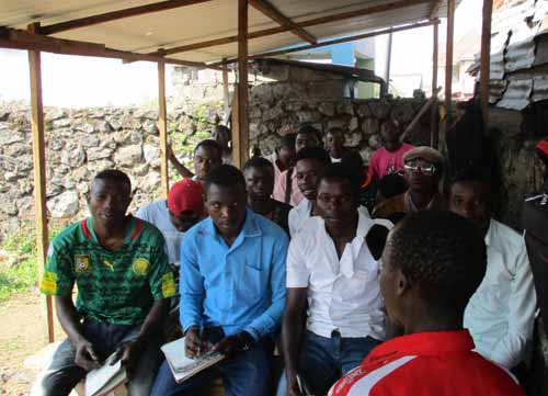 Candidats à l'examen professionnel en menuiserie à Goma, RDC, promotion 2015