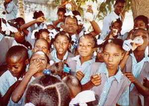 Elèves de l'école, annexe de Fourgy, Haïti