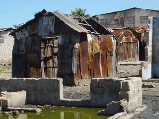 Bidonville de Cité Soleil en Haïti après le cyclone Hanna