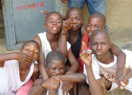 Accueil des enfants des rues au Centre Ndako Ya Biso à Kinshasa