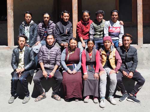 Enfants du Tibet, élèves de la classe 5 de l'école de Ting Kyu au Népal
