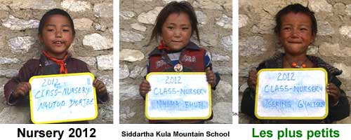 Enfants du Tibet, les garçons de la nursery de l'école de Ting Kyu au Népal promotion 2012