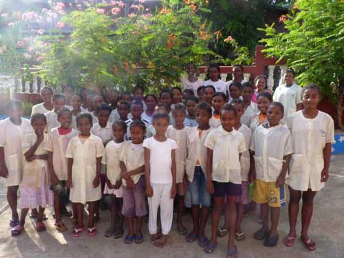 Enfants de l'Orphelinat de l'Ile Ste Marie à Madagascar