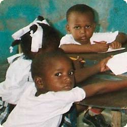 Photo d'un enfant haïtien, école St Alphonse