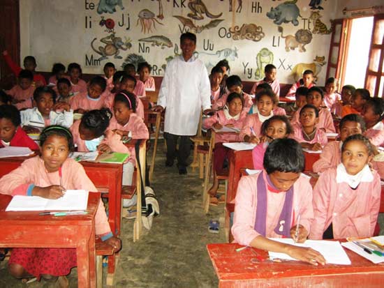 Une classe du Collège Akany Aina à Madagascar