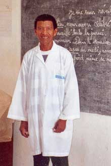 Instituteur d'école primaire à Madagascar