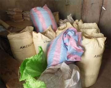Stock de céréales pour la cantine scolaire de Douré au Burkina Faso