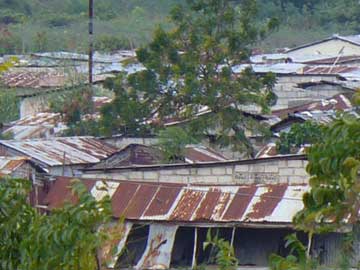 Dégâts causés par le cyclone Isaac sur Cité Soleil