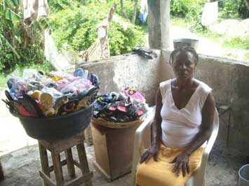 Aide aux familles de l'école St Alphonse, bidonville de Cité Soleil en Haïti