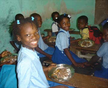 Cantine de l'école de Fourgy en Haïti