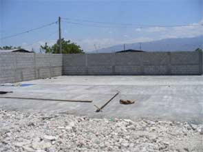 Réhabilitation des infrastructures pour préparer la rentrée scolaire, Cité Soleil, Haïti