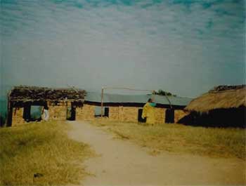 L'école primaire de Kirungu au Nord Kivu avant réhabilitation