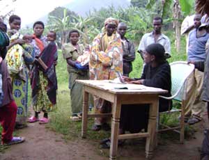 Enregistrement des naissances à Vutswigha, groupement Buyora, RDC