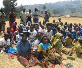 Rassemblement des orphelins du Sida de la zone de Nyamyumba