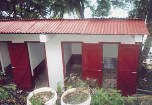 Le nouveau bloc sanitaire de l'orphelinat Saint Joseph
